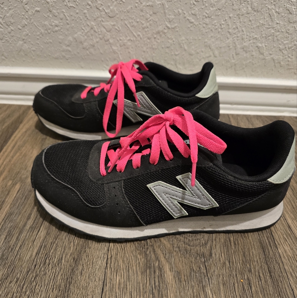 New Balance Womens 311 WL311BAP Black Glitter Shoes Sneakers Size 9
